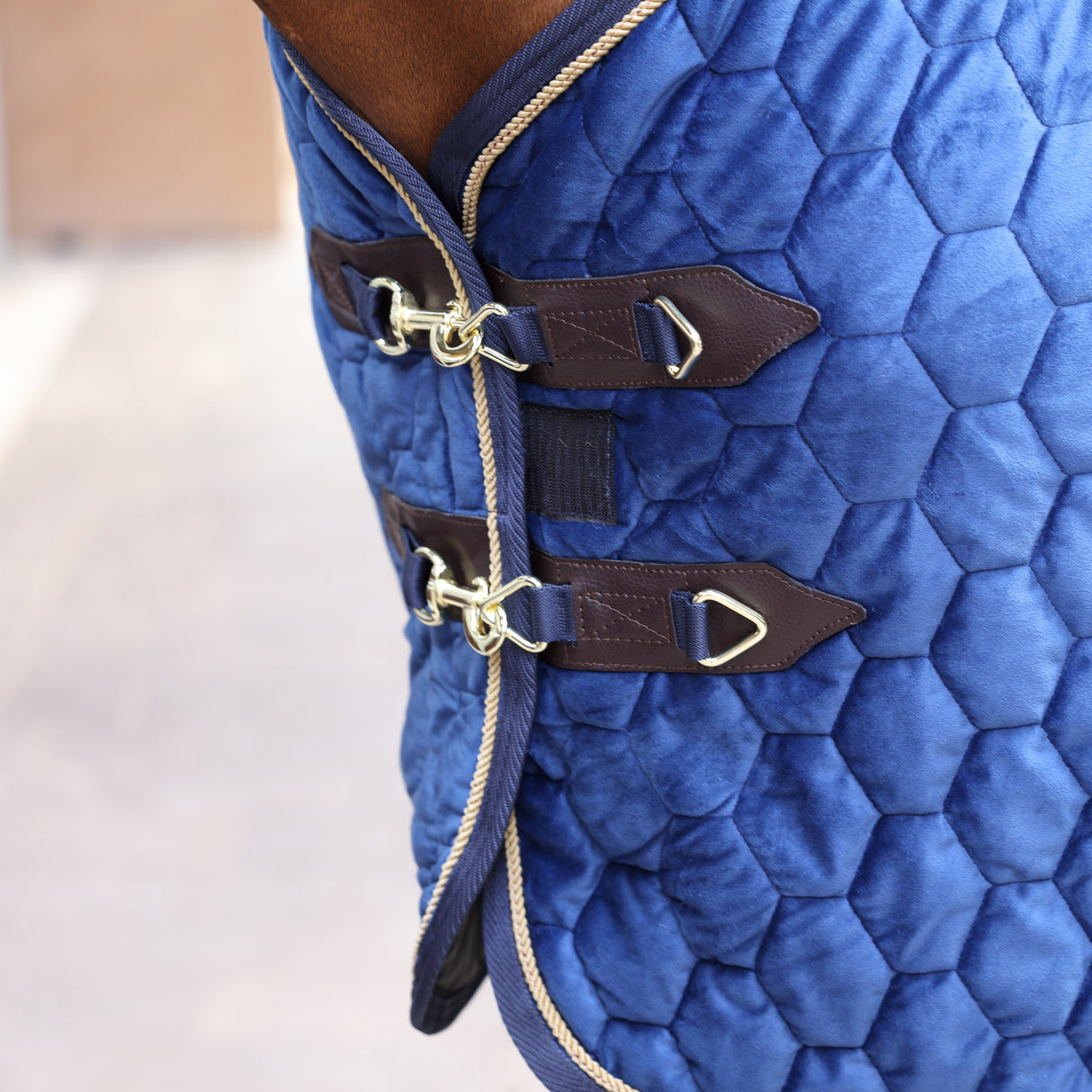 Shires Deluxe Quilted Show Rug #colour_navy