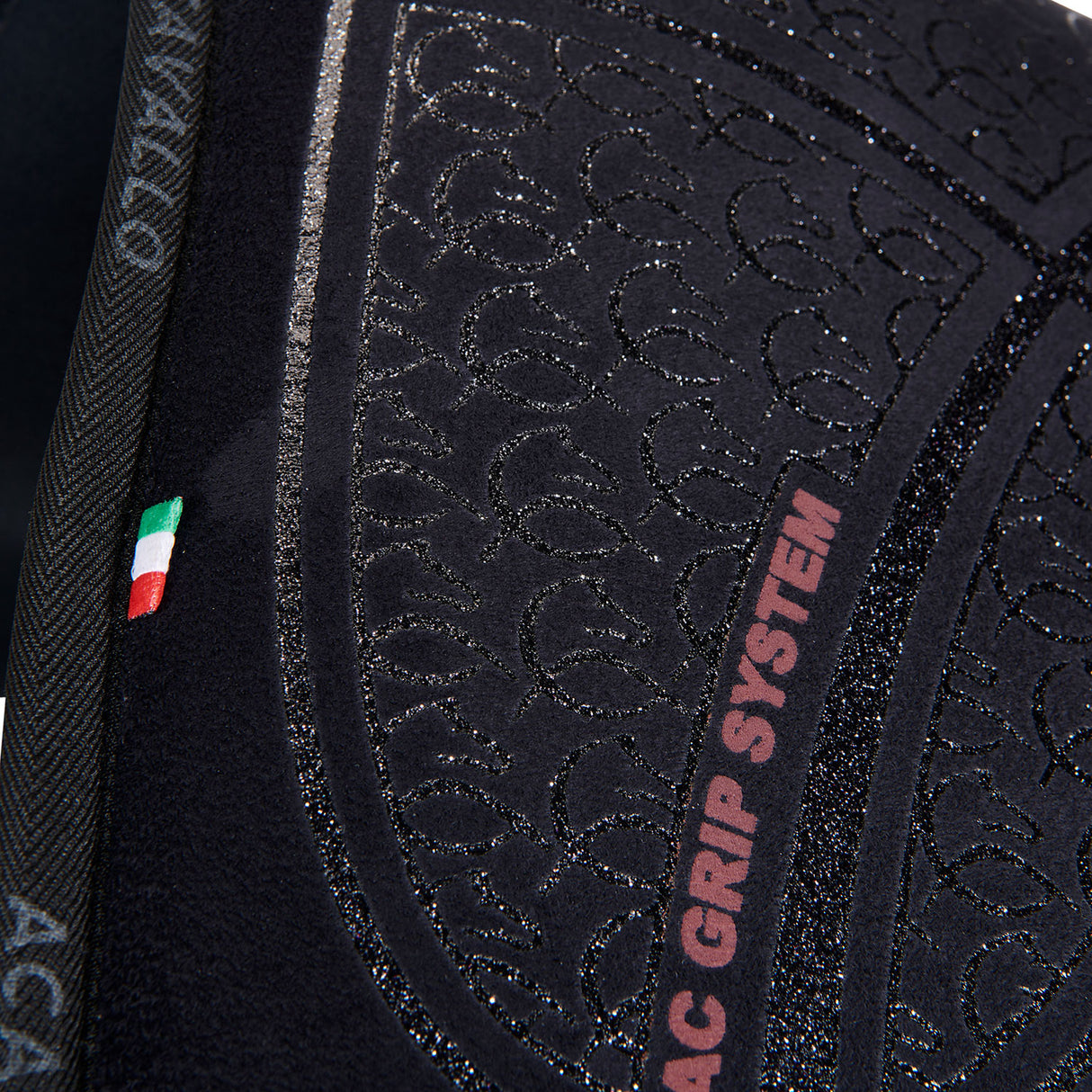 Acavallo Pad MF HPS CW-CS Suede AC Grip Flat #colour_black-silver