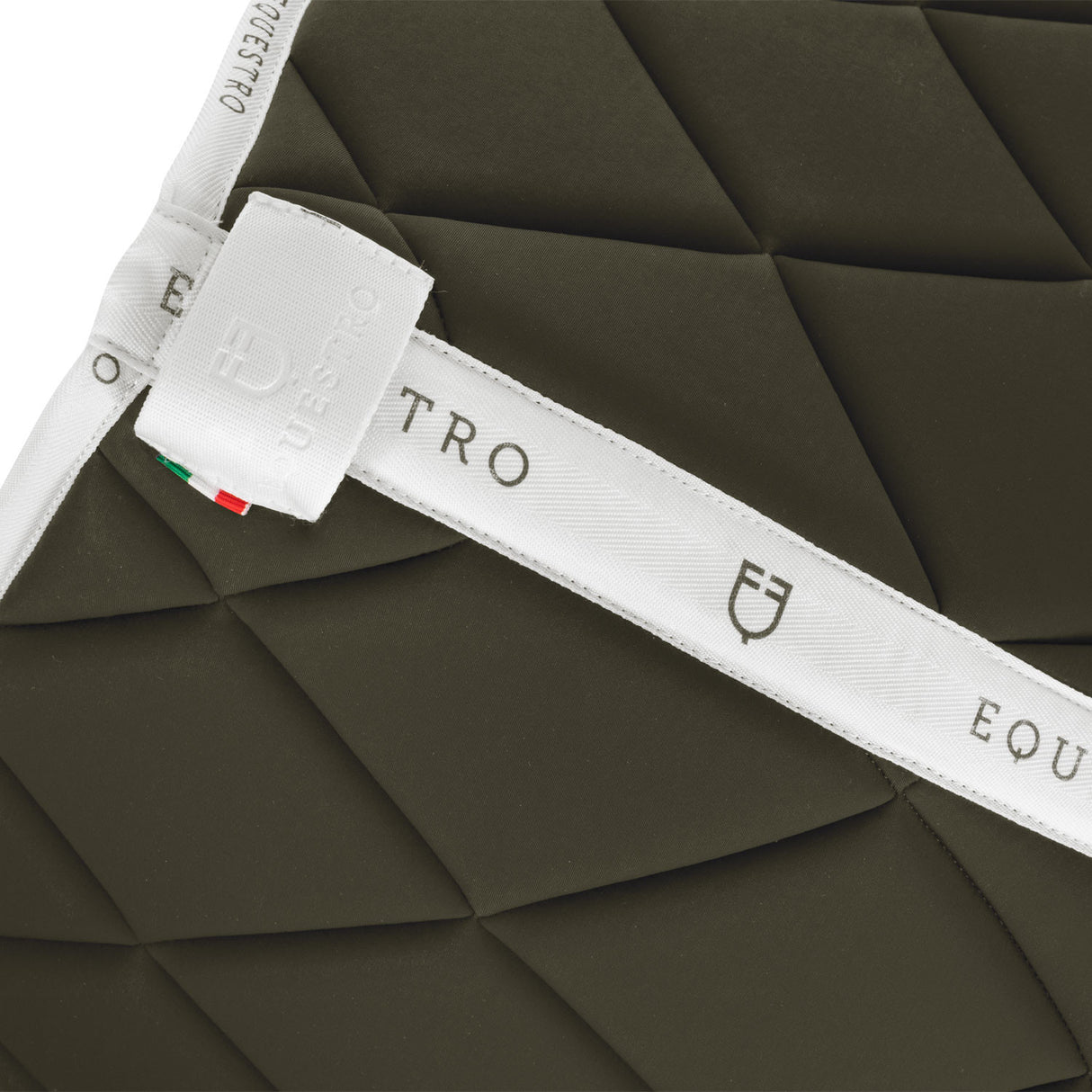 Jumping saddle pad breathable technical fabric