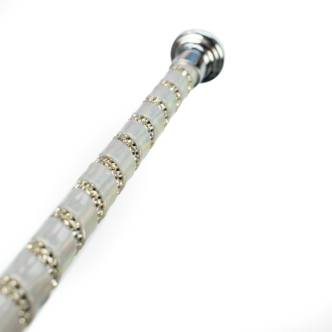 GS Equestrian Sparkle Dressage Whip with 11cm Flick #colour_white-silver