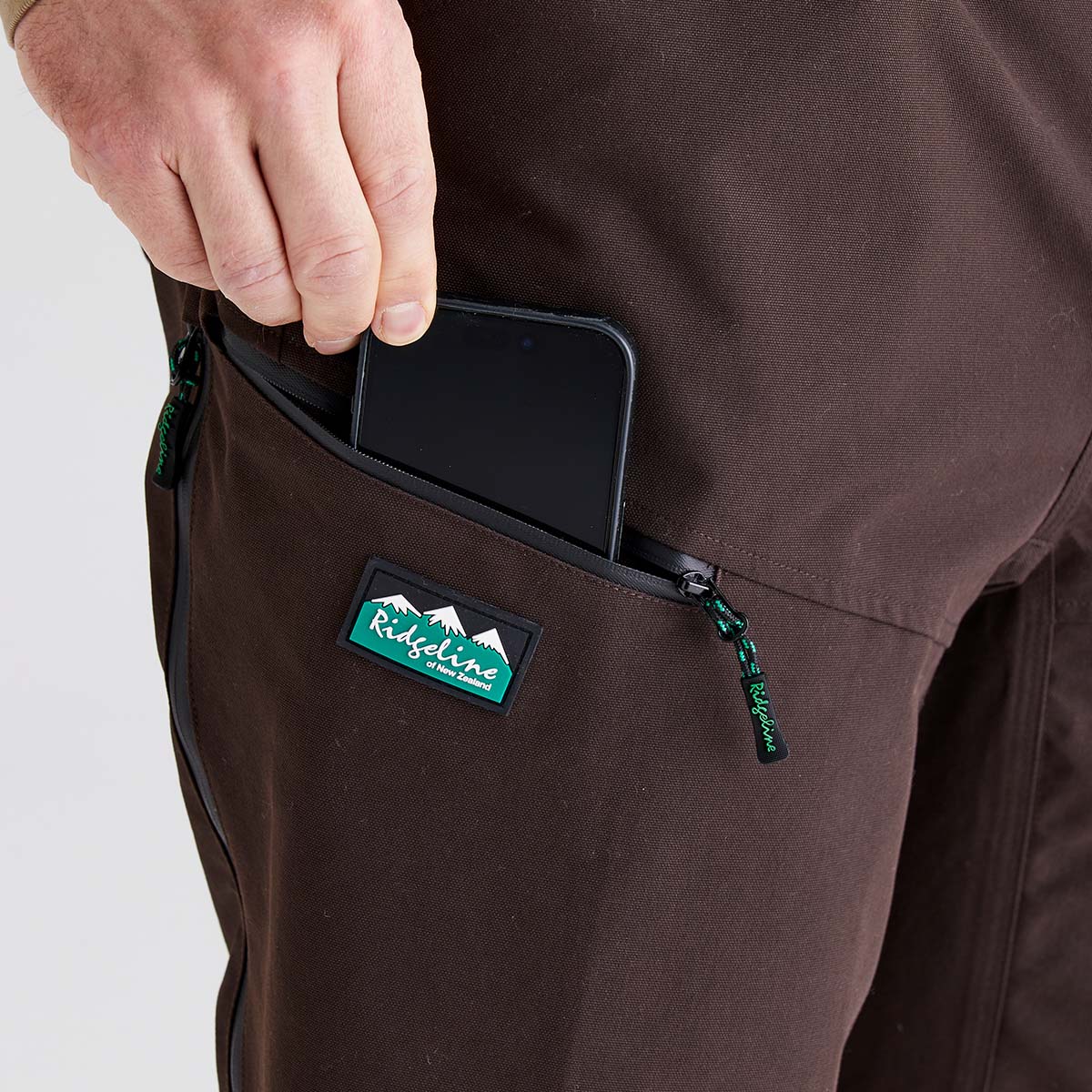 Men's Cambrian Trousers - Deep Bark